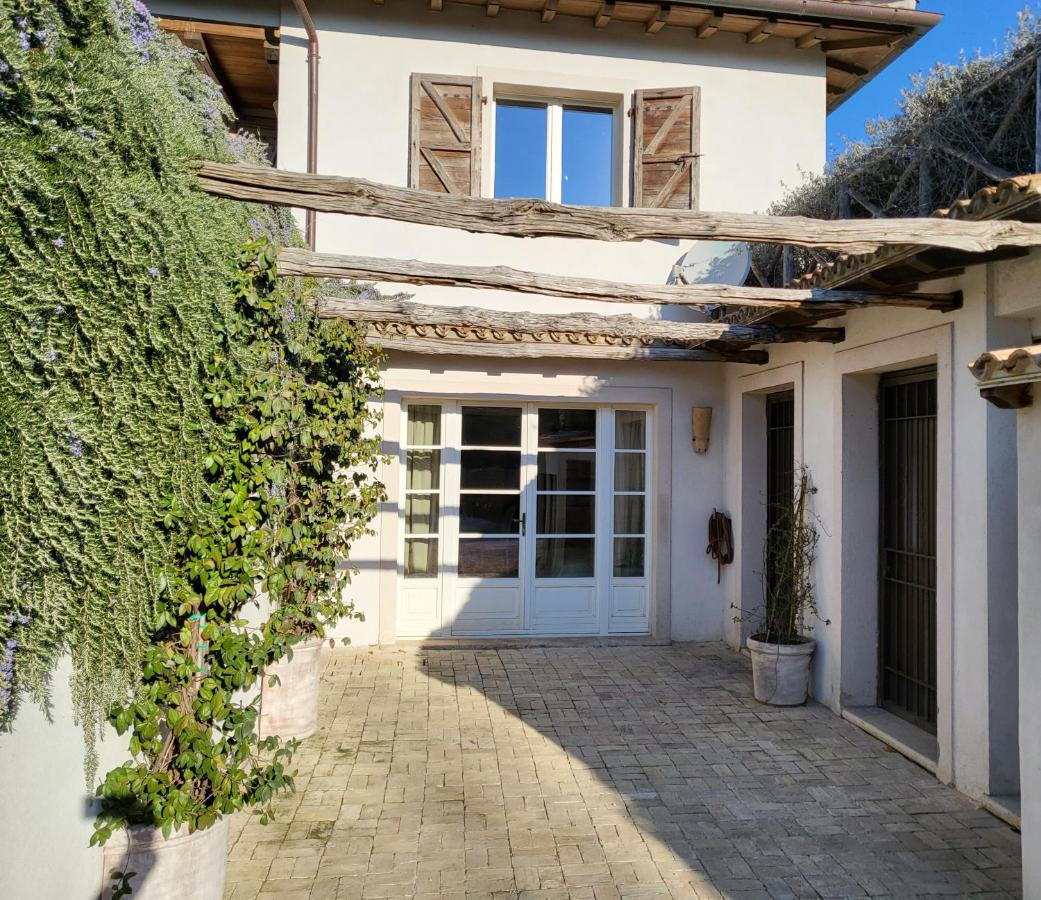 Suite Indipendente In Villa Формелло Экстерьер фото